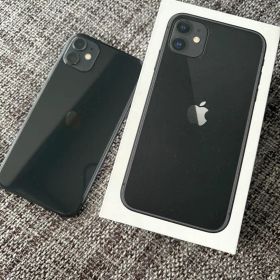 Apple iPhone 11 ブラック 本体