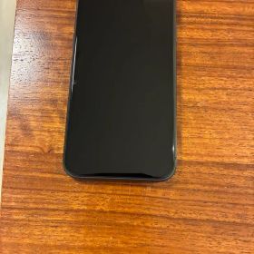 【値下げ！】Apple iPhone 11 ブラック 本体