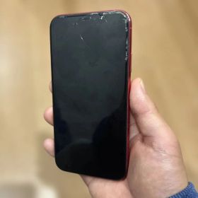 【画面割れ】iPhone11 64GB レッド