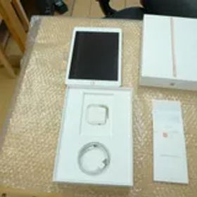 Apple iPad 第6世代 32GB MRJN2J/A A1893 Wi-Fiモデル ゴールド アイパッド アップル mrjn2j/a 管理p0901