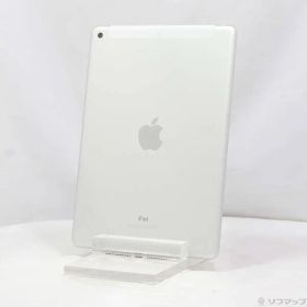 〔中古品〕 iPad 第6世代 32GB シルバー MR6P2J／A auロック解除SIMフリー【258】