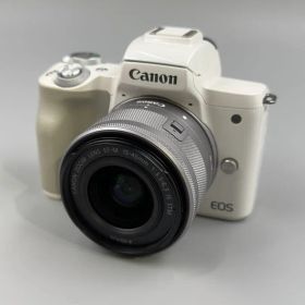☆Canon EOS Kiss M ホワイト EOSKISSMWH-BODY