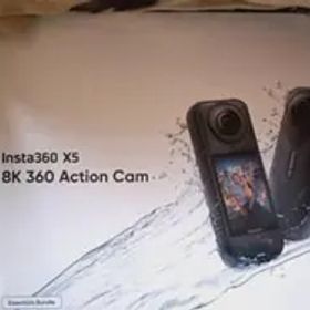 新品 Insta360 X5 エッセンシャル Essentials Bundle