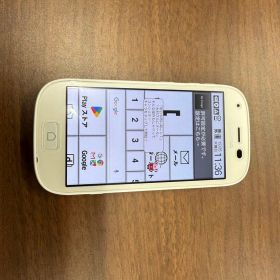 NTTドコモ らくらくスマートフォン4 F-04J ホワイト ワンセグ視聴可