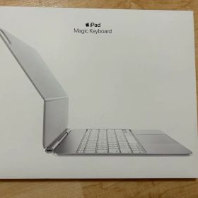 13インチiPad Pro（M4）用Magic Keyboard英語ホワイト