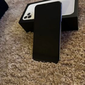 iPhone 11 Pro Max 新品 40,000円 | ネット最安値の価格比較 プライス