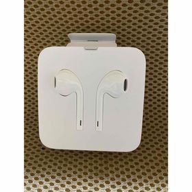 アップル(Apple)の【新品・未使用・純正品】iPhoneAppleライトニングイヤホンEarPods(ヘッドフォン/イヤフォン)