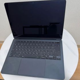 MacBook Air 2022 M2 8GB 256GB MLY33J/A