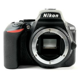 ニコン Nikon D5500 ボディ ブラック デジタル 一眼レフカメラ 【中古】