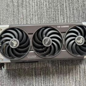 ASUS製 GeForce RTX 5070 12GB