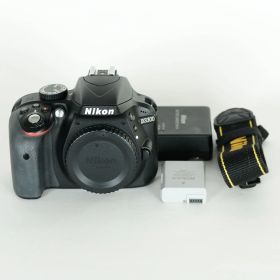 [良品｜シャッター数9,580回] Nikon D3300 / ニコンFマウント