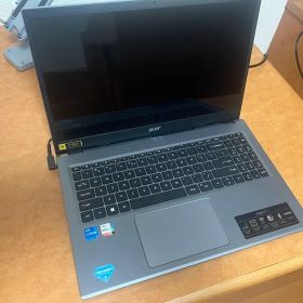 Acer Aspire 5 ノートパソコン（ワイヤレスマウス付き）