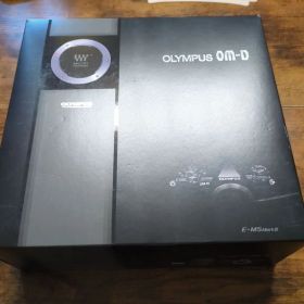 OLYMPUS OM-D E-M5 Mark II PROレンズキット+オマケ