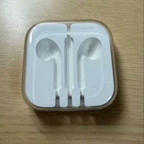 Apple EarPods ホワイト ケース付き