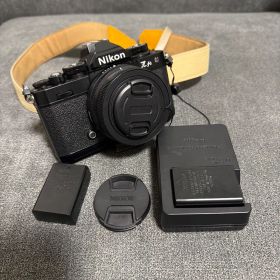 Nikon Zfc ＋NIKKOR DX16-50＋バッテリー×2