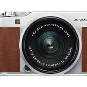 【中古】 富士フイルム(FUJIFILM) ミラーレス一眼カメラ X-A5レンズキット ブラウン X-A5LK-BW