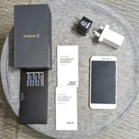 ASUS zenfone3 ZE520KL 台湾版SIMフリー 4GB/64GB