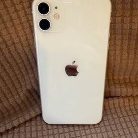 Apple iPhone 11 ホワイト 本体 64GB