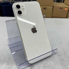 MWLU2J/A iPhone 11 64GB ホワイト au