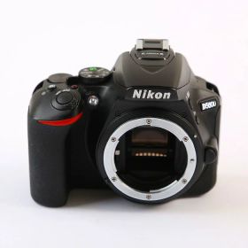 【中古】 (ニコン) Nikon ニコン D5600 ボデイ【中古カメラ デジタル一眼】 ランク：AB