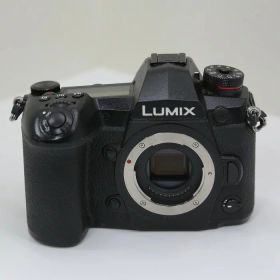 【中古】 (パナソニック) Panasonic DC-GH5-K【中古カメラ デジタル一眼】 ランク：B