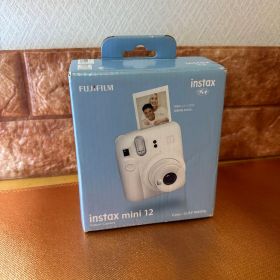 FUJIFILM instax mini 12 CLAY WHITE 本体