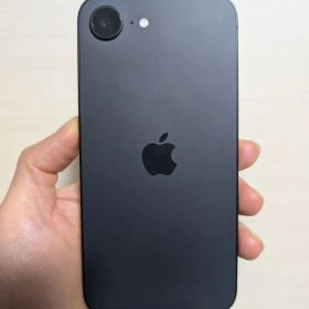 バッテリー容量100% iPhone 16e 128GB ブラック