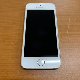 ム*ト様 iPhone 5s ゴールド 32GB スマホ 携帯 アイフォン ID
