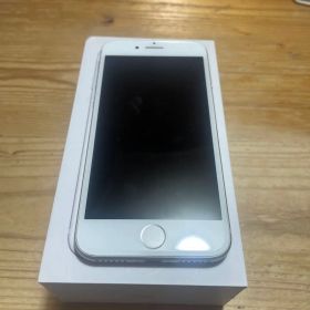 iPhone8 64GB 初期化済み シルバー ホワイト
