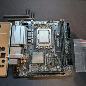 Intel Core i5-12400F ASRock B660M-ITX/ac