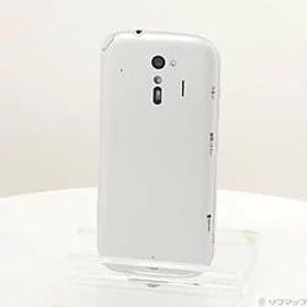【中古】FUJITSU(富士通） らくらくスマートフォン 32GB ホワイト F-42A docomoロック解除SIMフリー【291-ud】