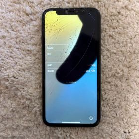 Apple iPhone 11 Pro スペースグレー 本体 表面傷有