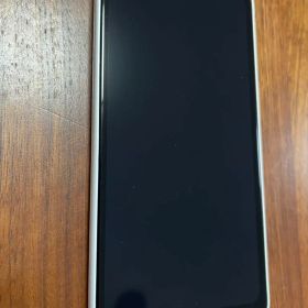 らくらくスマートフォン arrows F-51B SIMフリー