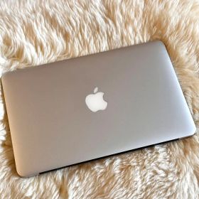 【美品】MacBook Air 11-inch（初期化済）