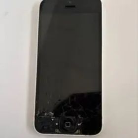 iPhone 5c ホワイト 画面割れ