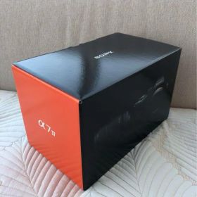 ソニー デジタル一眼カメラ α7 IV (ボディ＋ズームレンズキット)