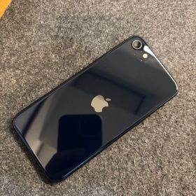 iPhone SE（第3世代） 64GB ブラック バッテリー100% 133