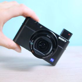 極美品❁すぐ使えるセット SONY Cyber-shot RX100III DSC-RX100M3 ソニー コンデジ コンパクトデジタルカメラ H272