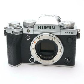 【中古】 《良品》 FUJIFILM X-T5 ボディ シルバー [ デジタルカメラ ]