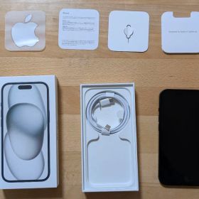iPhone 15 ブラック 256 GB SIMフリー