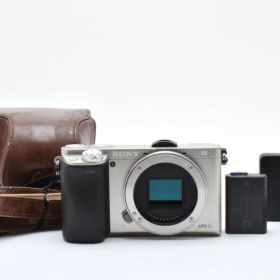 ★極美品★ ミラーレス一眼 α6000 ボディ ブラック ILCE-6000