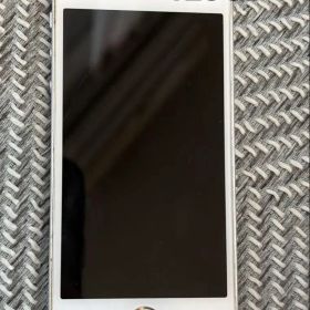 iPhone SE 第一世代 simフリー シルバー 128GB