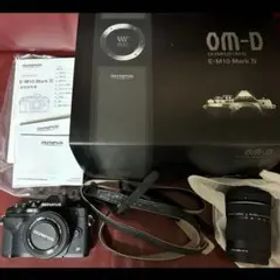 OLYMPUS OM-D E-M10 Mark IV EZ ブラック