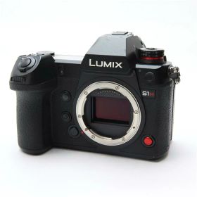 【中古】 《良品》 Panasonic LUMIX DC-S1H ボディ ブラック [ デジタルカメラ ]