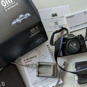 【オリンパス】一式セット E-M5 Mark III ボディ【OLYMPUS】