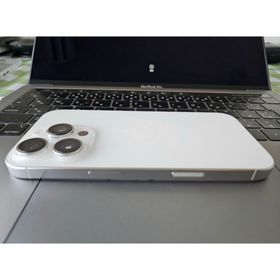 アイフォーン(iPhone)の【電池容量100% 】iPhone16 Pro 128GB SIMフリー(スマートフォン本体)