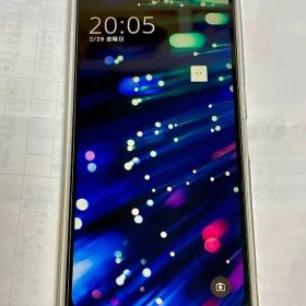 AQUOS wish4 SH-52E ホワイト