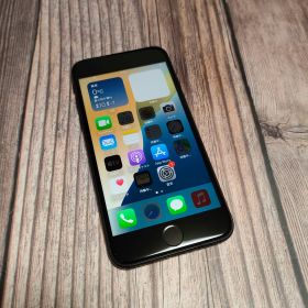 iPhone SE 第3世代 ミッドナイト 64GB 美品