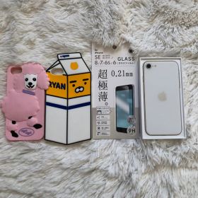 iPhoneSE 第3世代 SIMフリー おまけ付
