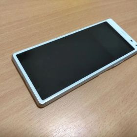 simフリー XPERIA 8 Lite